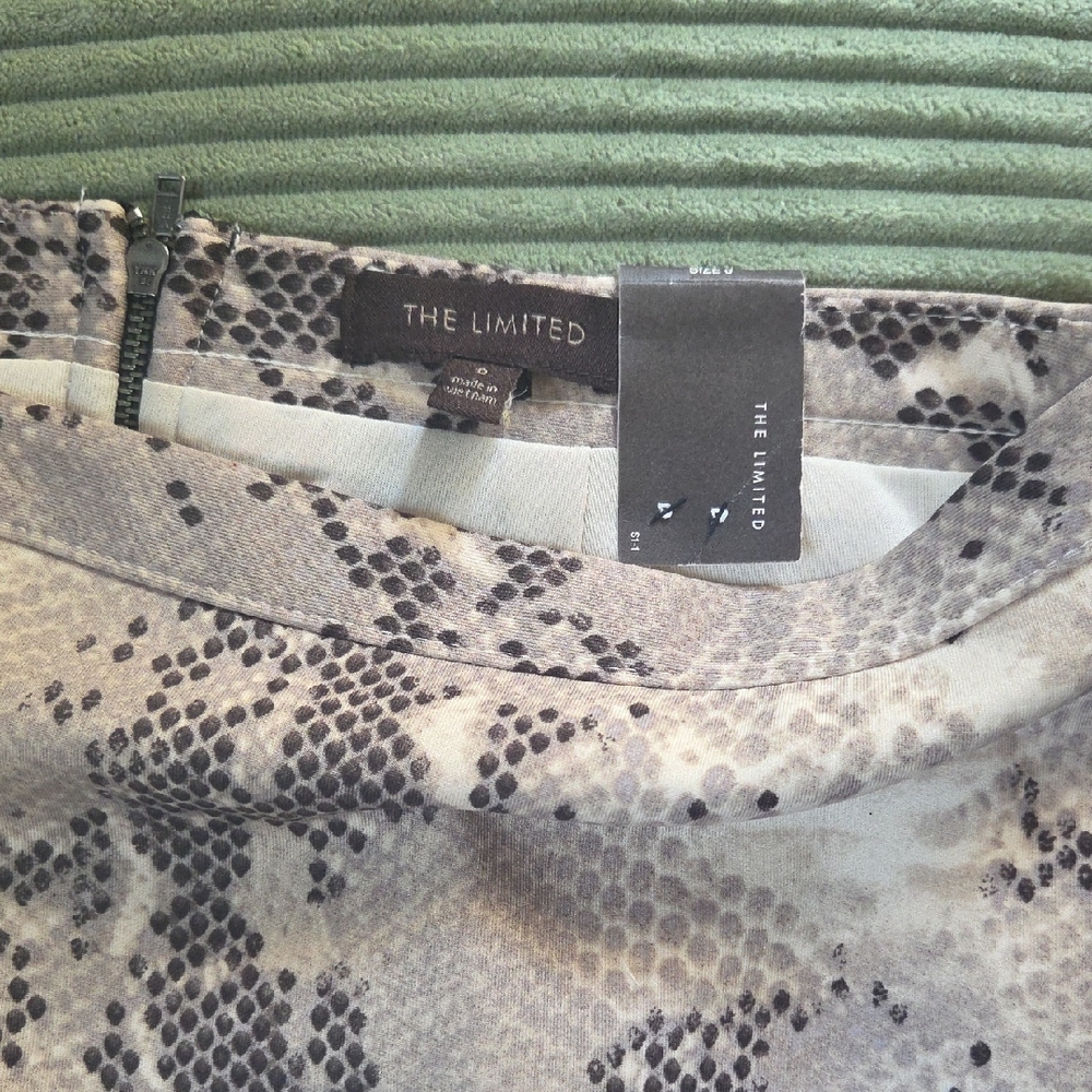The Limited Gray and Cream Animal Print Skirt